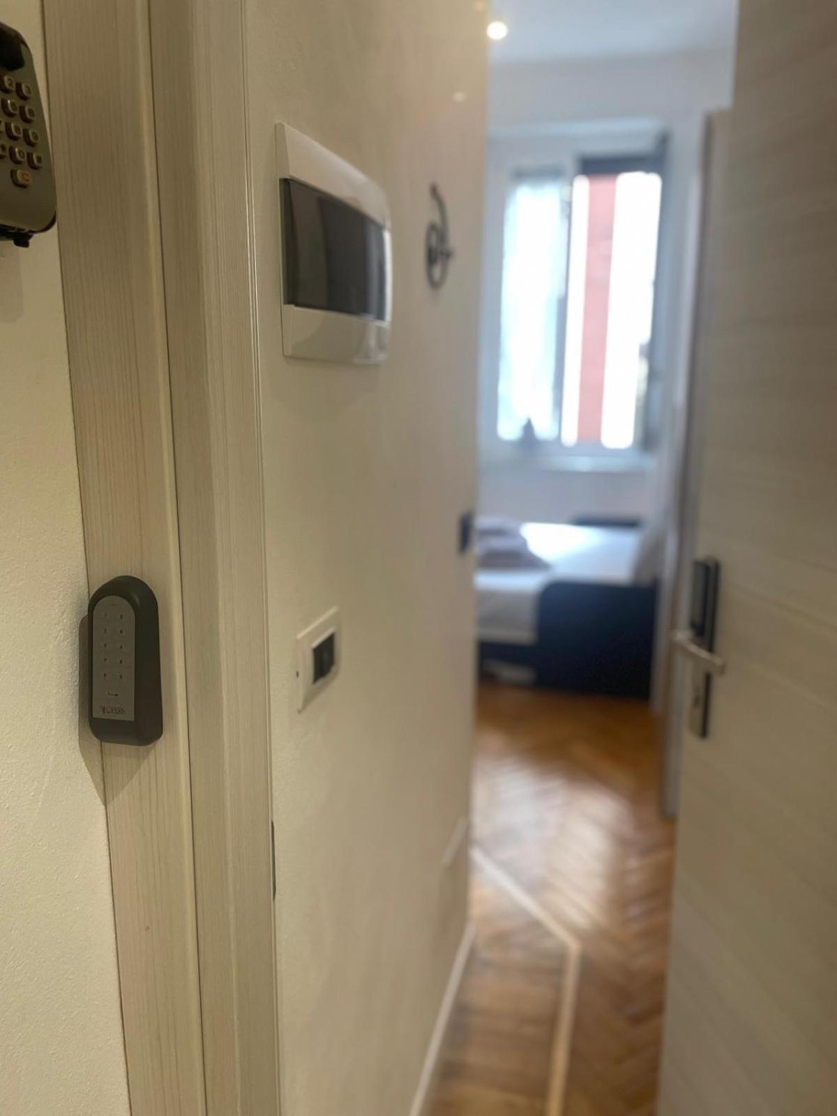 Drooms 4,0 Domotic Smart Self 24H,7 Vicino Treni Porta Susa E Centro Storico Turín Exteriér fotografie